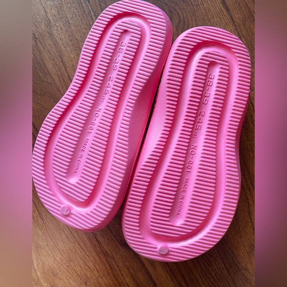 Pink Sandals with Gold charms - Picture 2 of 2